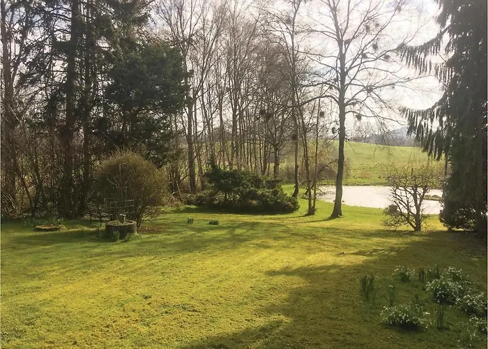 Three-bedroom In Hébergement de vacances *